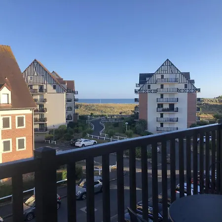 Cabourg: Bord De Mer, Balcon, Internet, Parking - Fr-1-487-313 דירה