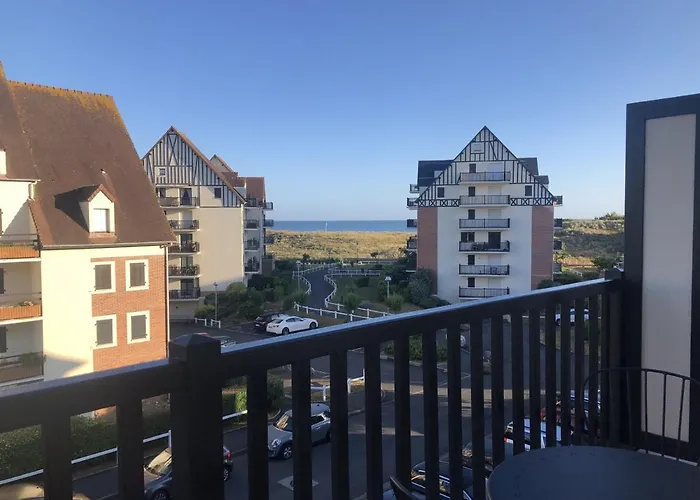 Cabourg: Bord De Mer, Balcon, Internet, Parking - Fr-1-487-313 דירה