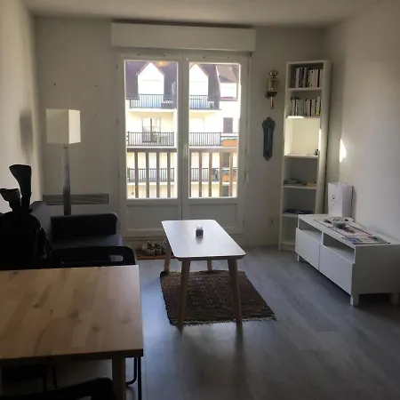 Cabourg: Bord De Mer, Balcon, Internet, Parking - Fr-1-487-313 *